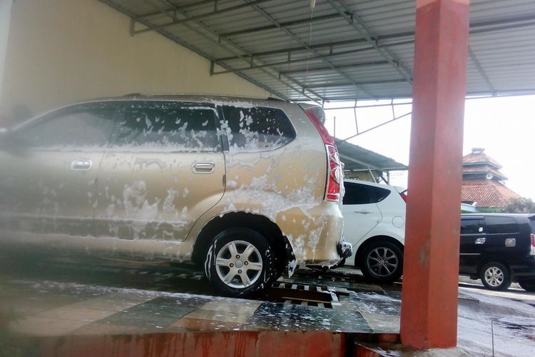 Cilacap Kinclong: Rahasia Cuci Mobil Speed Auto 8 yang Tak Terkalahkan